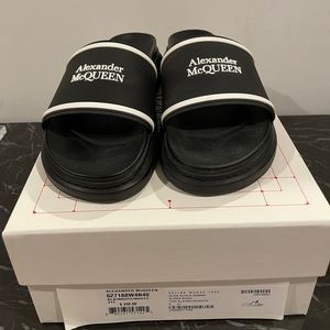 Alexander McQueen logo slide sandal size 41 mens